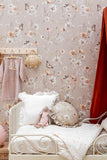 Matuu Gold Meadow, Tapetti Large