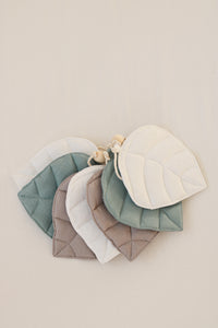 Moi Mili Viiri, Linen Leaf "Winter Morning"