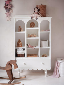 Kirjahylly Babushka, White