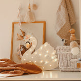 Little Lights Yövalo, Swan