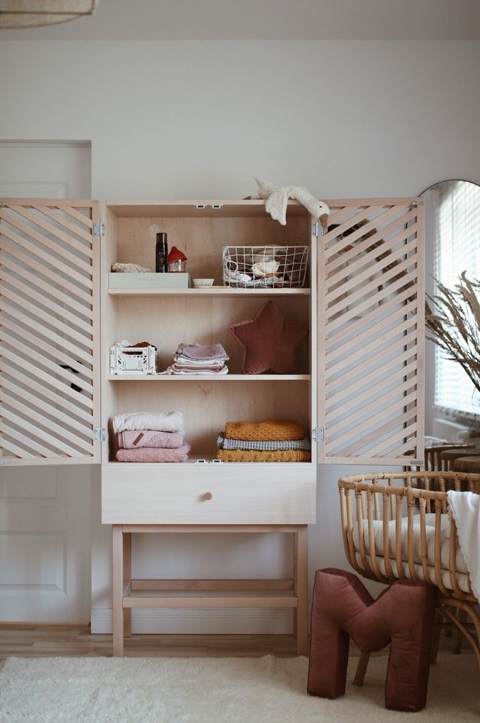 Wood Luck Design, Kaappi Cabinet, Natural